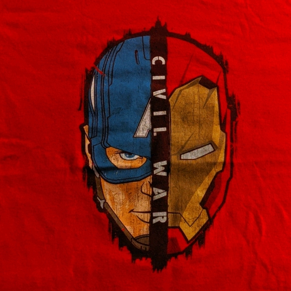 Marvel Other - Captain America/Iron Man Civil War tee